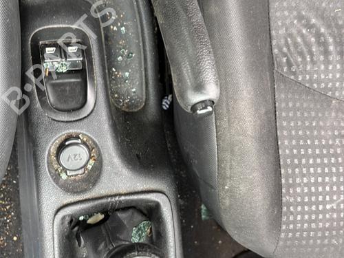 Fuse box PEUGEOT 206+ (2L_, 2M_) 1.4 HDi eco 70 | BP29841434E1  - Image 8