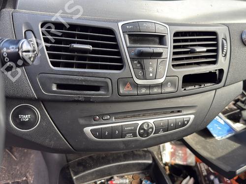 Fuse box RENAULT LAGUNA III (BT0/1) 2.0 dCi (BT01, BT08, BT09, BT0E, BT0K, BT12, BT1C, BT1D,... | BP31205703E1  - Image 11