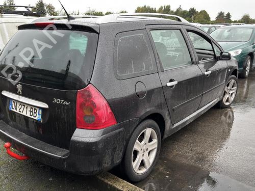 Fuse box PEUGEOT 307 Break (3E) 2.0 HDi 135 | BP22314674E1 