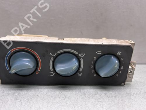Used Climate control Climate control 33238507 33238507