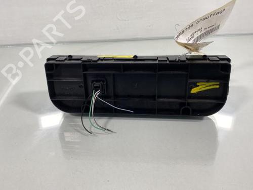 Used Climate control Climate control TOYOTA AURIS (_E18_) 2.0 D-4D (ADE186_, ADE186R) (124 hp) 19975650 19975650