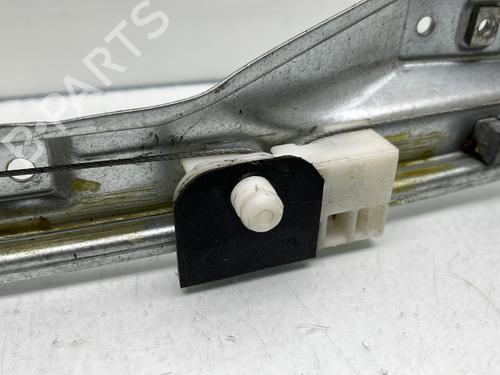 Used Rear right window mechanism Rear right window mechanism RENAULT CLIO III (BR0/1, CR0/1) 1.5 dCi (75 hp) 19983602 19983602
