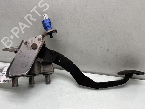 Clutch pedal RENAULT CLIO III (BR0/1, CR0/1) 1.2 16V (BR0P, CR0P) | BP28282206I13 
