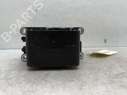 Used Gear lever Gear lever PEUGEOT 3008 II SUV (MC_, MR_, MJ_, M4_) 1.2 THP/ PureTech 130 (MRHNSM, MRHNSU, MRHNSJ, MRHNYW,... (131 hp) 19956247 19956247