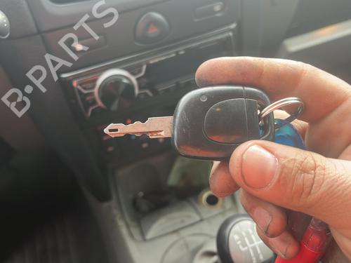 Front left lock RENAULT CLIO II (BB_, CB_)  | BP19967420C98 