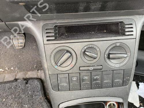 Front right lock VW POLO (6N2) 1.4 TDI | BP22373608C97 