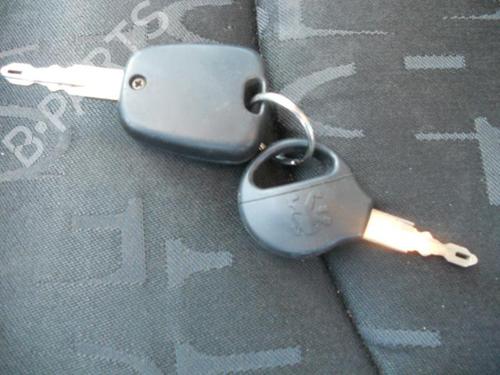 Front left exterior door handle PEUGEOT 206 Hatchback (2A/C) 2.0 HDI 90 | BP20019239C128 