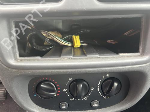 Left front fog light RENAULT CLIO II (BB_, CB_) 1.9 dTi (B/CB0U) | BP19956190C30 