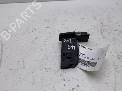 Used Mass air flow sensor CITROËN C4 CACTUS 1.5 BlueHDi 100 (102 hp) 20023691