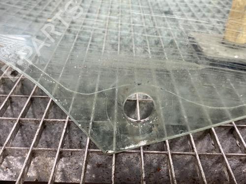 Used Front right door window Front right door window PEUGEOT 308 SW II (LC_, LJ_, LR_, LX_, L4_) 1.2 THP 130 (131 hp) 27343004 27343004