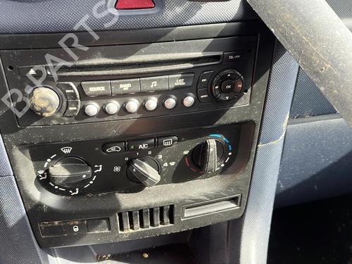 Left front window switch PEUGEOT 1007 (KM_) 1.4 HDi | BP20026504I27  - Image 14