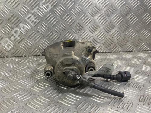 Used Right front brake caliper Right front brake caliper VW GOLF VII (5G1, BQ1, BE1, BE2) 1.2 TSI (105 hp) 19952348 19952348