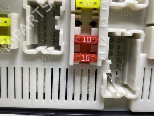 Used Electronic module Electronic module RENAULT MEGANE III Hatchback (BZ0/1_, B3_) 1.4 TCe (BZ0F, BZ1V) (131 hp) 19960464 19960464