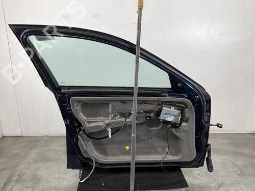 Dør venstre fortil BMW 5 (E60) 525 i (192 hp) 30688506