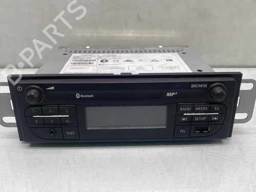 Autoradio RENAULT MASTER III Van (FV) 2.3 dCi 135 FWD (FV0N, FV08, FV06, FV00, FV1S) (136 hp) 28680438