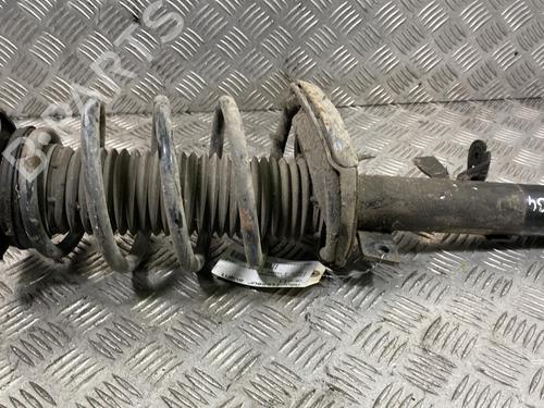 Used Right front shock absorber Right front shock absorber FORD FOCUS III Saloon [2010-2020] 19955973 19955973