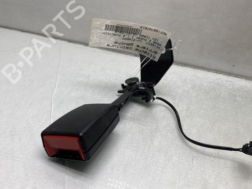 Used Seat buckle PEUGEOT 3008 II SUV (MC_, MR_, MJ_, M4_) 1.2 THP/ PureTech 130 (MRHNSM, MRHNSU, MRHNSJ, MRHNYW,... (131 hp) 23769586