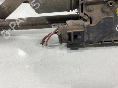 Used Front wiper motor VW GOLF V (1K1) [2003-2010]  20008698
