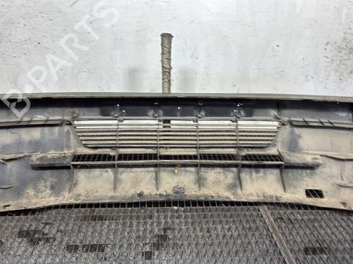 Used Front bumper Front bumper PEUGEOT 405 II (4B) 1.9 D (68 hp) 33841799 33841799