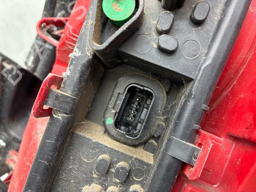 Used Left taillight Left taillight PEUGEOT 5008 (0U_, 0E_) 1.6 HDi (114 hp) 39618060 39618060