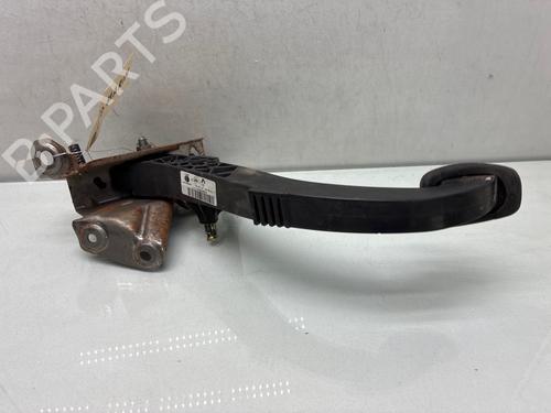 Used Clutch pedal Clutch pedal RENAULT KANGOO / GRAND KANGOO II (KW0/1_) 1.5 dCi 90 (KW05, KW08, KW0G, KW11) (90 hp) 32512402 32512402