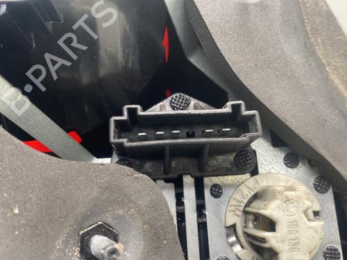 right-taillight-mercedes-benz-r-class-w251-v251-2005-2006-2007-2008-2009-2010-2011-2012-2013-2014-2015-2016-2017-32667551 main image