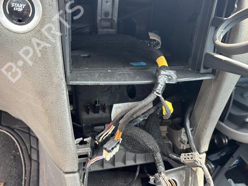 Front right door window RENAULT LAGUNA II (BG0/1_) 1.6 16V (BG1G, BG1H) | BP27722343C19 
