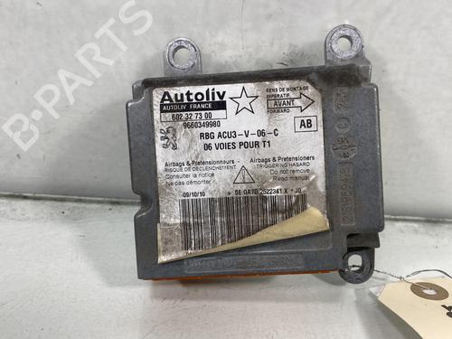 Airbag module PEUGEOT 206+ (2L_, 2M_) 1.1 (60 hp) 28282121