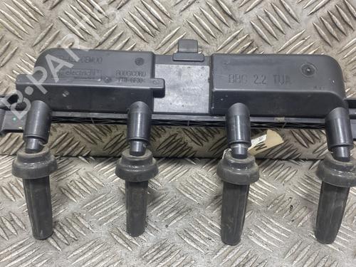 Used Ignition coil PEUGEOT 206+ (2L_, 2M_) 1.1 (60 hp) 31212002