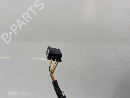 Retrovisor derecho TOYOTA YARIS (_P1_) 1.4 D-4D (NLP10_, NLP10R) (75 hp) 19988042