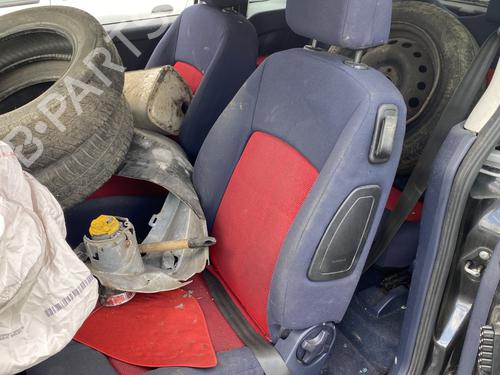 Left taillight PEUGEOT 1007 (KM_) 1.4 HDi | BP25892883C34 