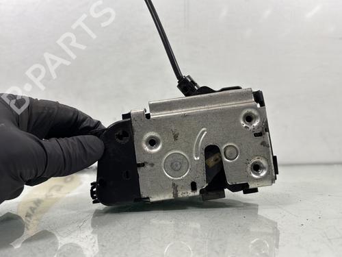 Used Rear right lock RENAULT ESPACE IV (JK0/1_) 2.0 dCi (JK01, JK02, JK1J, JK1K, JK1H) (150 hp) 29507952