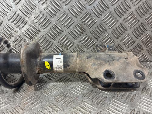 Used Right front shock absorber Right front shock absorber MITSUBISHI MIRAGE / SPACE STAR VI Hatchback (A0_A) 1.0 (A05A) (71 hp) 39653458 39653458