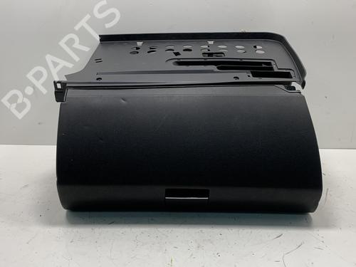 Used Glove box MERCEDES-BENZ B-CLASS Sports Tourer (W245) B 200 CDI (245.208) (140 hp) 19975718