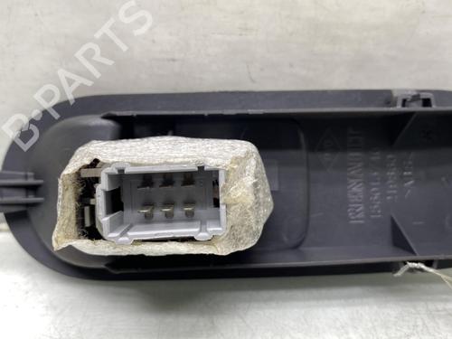 Used Right front window switch RENAULT SCÉNIC II (JM0/1_) 1.9 D (116 hp) 21490291