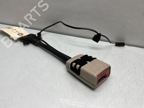 Used Seat buckle SKODA SUPERB II (3T4) 2.0 TDI (170 hp) 29568254