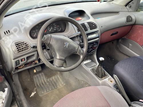 Left taillight PEUGEOT 206 Hatchback (2A/C) 1.4 HDi eco 70 | BP32292526C34