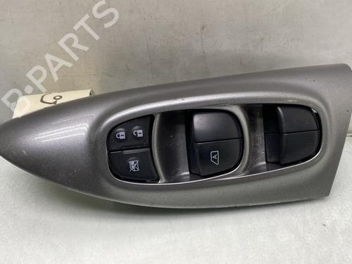 Used Left front window switch NISSAN JUKE (F15) 1.5 dCi (110 hp) 23768591
