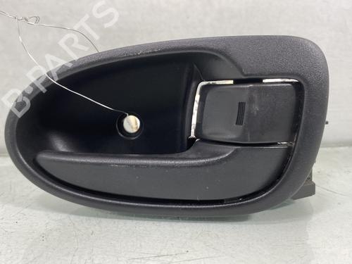 Used Front right interior door handle TOYOTA YARIS (_P9_) 1.4 D-4D (NLP90_, NLP90R) (90 hp) 29141768