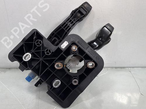 koblingspedal koblingspedal FIAT 500 (312_) 1.2 (312AXA1A) (69 hp) 33485046 33485046