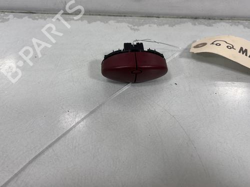 Used Warning switch Warning switch PEUGEOT 206 Hatchback (2A/C) 1.4 i (75 hp) 30698579 30698579