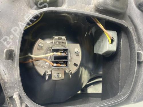 Used Right headlight Right headlight CHRYSLER VOYAGER IV (RG, RS) 2.8 CRD (150 hp) 19998179 19998179