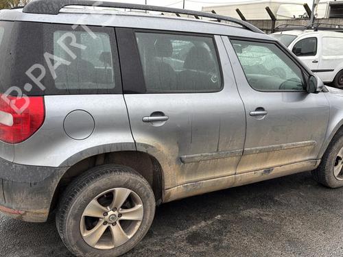 Rear right quarter glass SKODA YETI (5L) 1.2 TSI | BP29968423C92