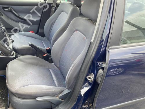 Right front indicator SEAT TOLEDO II (1M2) 1.6 | BP30107272C33  - Image 8
