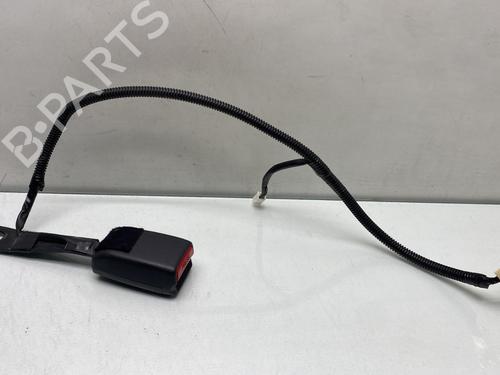 Used Seat buckle TOYOTA AVENSIS Estate (_T25_) 2.0 D-4D (ADT250_, ADT250R) (126 hp) 30546782