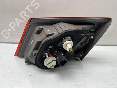 left-tailgate-light-renault-latitude-l70_-2010-30887595 main image