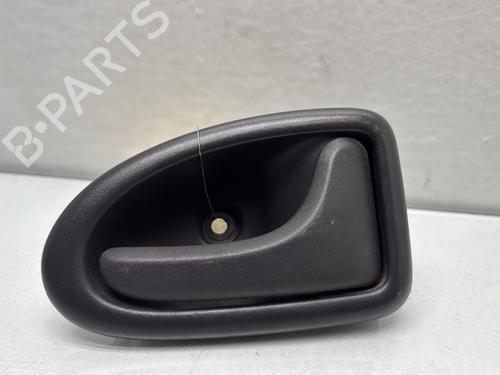 Used Front right interior door handle Front right interior door handle NISSAN PRIMASTAR Van (X83) 2.0 dCi 115 (114 hp) 30046380 30046380