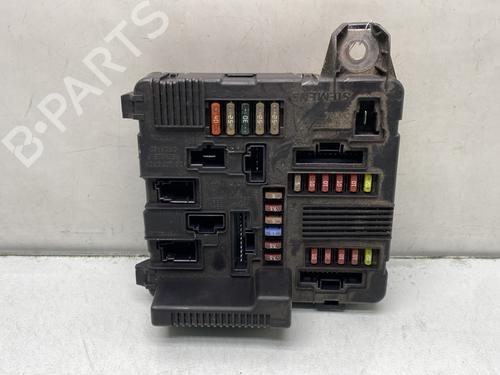 electronic-module-renault-megane-ii-estate-km01_-2003-2004-2005-2006-2007-2008-2009-2010-2011-2012-31831379 main image