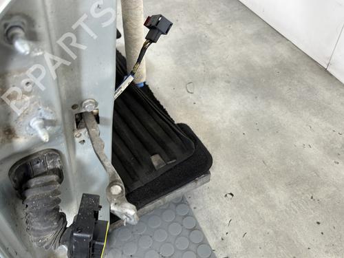 right-front-door-renault-laguna-ii-bg01_-2001-2002-2003-2004-2005-2006-2007-31074328 main image