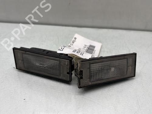 Used Licence plate light RENAULT MEGANE IV Hatchback (B9A/M/N_) 1.5 dCi 110 (B9A3) (110 hp) 29413575